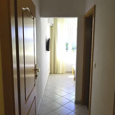 Ξενοδοχείο Sunset Split Ποντστράνα