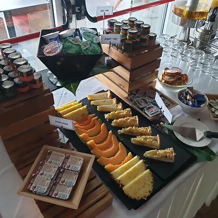 Sunset Split Ξενοδοχείο Ποντστράνα