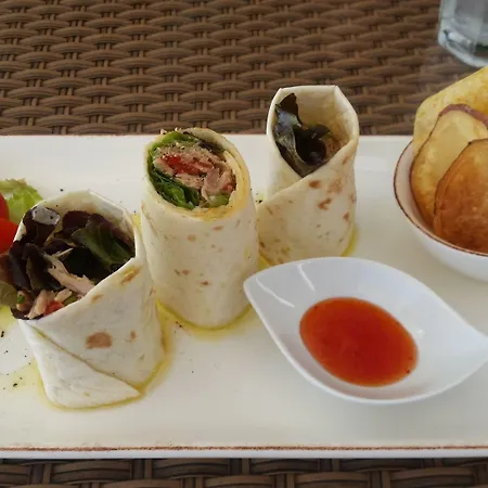 Sunset Split Hotel 3*