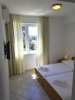 Guest house Sunset Split 3*